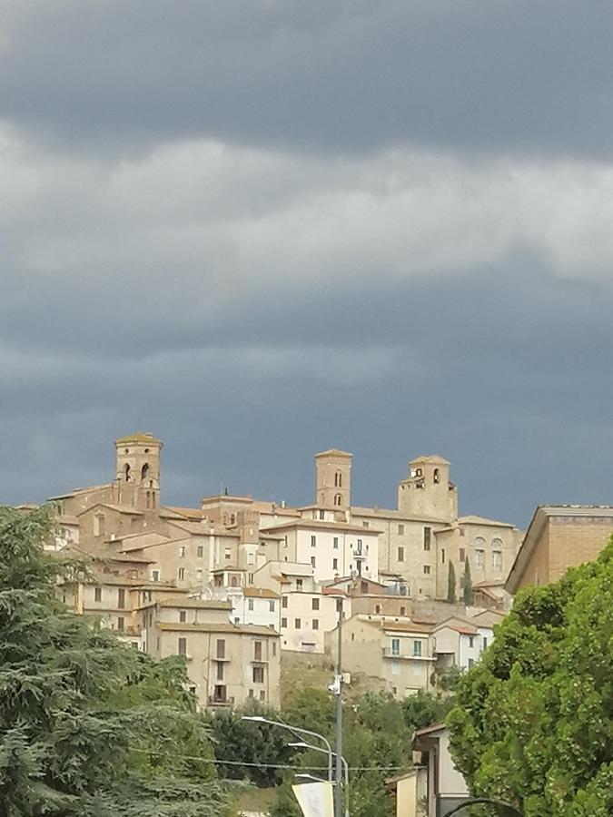 Nuovo Borgo - Posizione Ideale Per Visitare L'Umbria, Perugia, Assisi E Le Altre Localita Deruta Extérieur photo